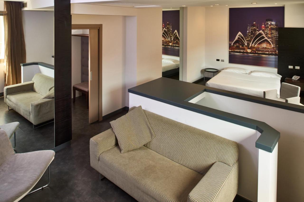 Hotel Cruise Lucino Eksteriør billede